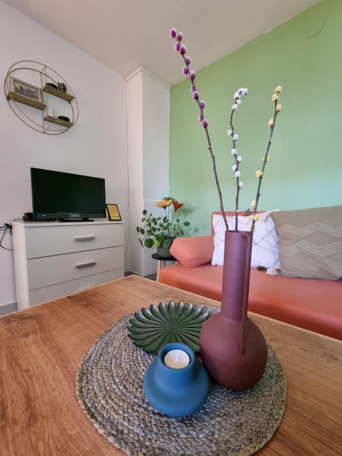Studio Apartman Krosna Perusic Ngoại thất bức ảnh